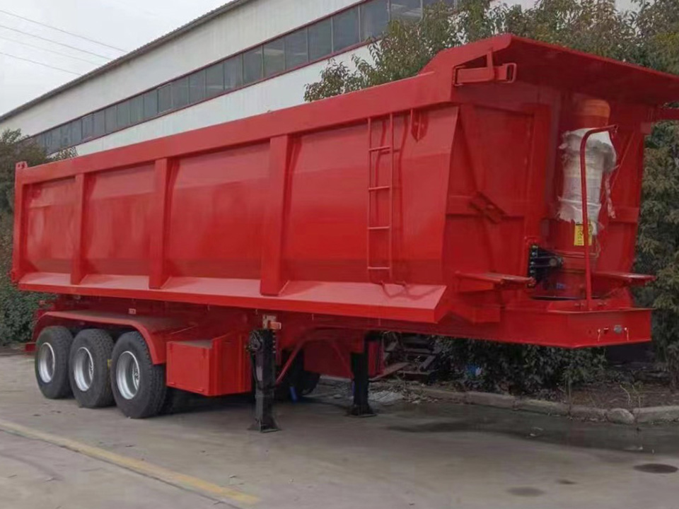 Derun dump trailer sendt til Tanzania