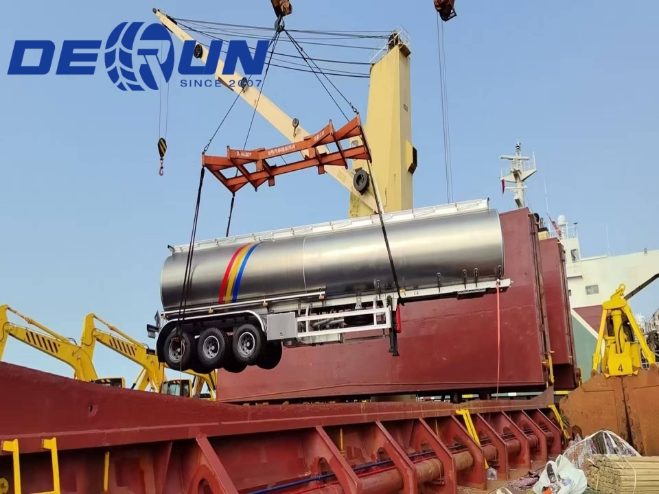 Derun tre-akslet aluminiumslegering olietank semi trailer sendt til Argentina
